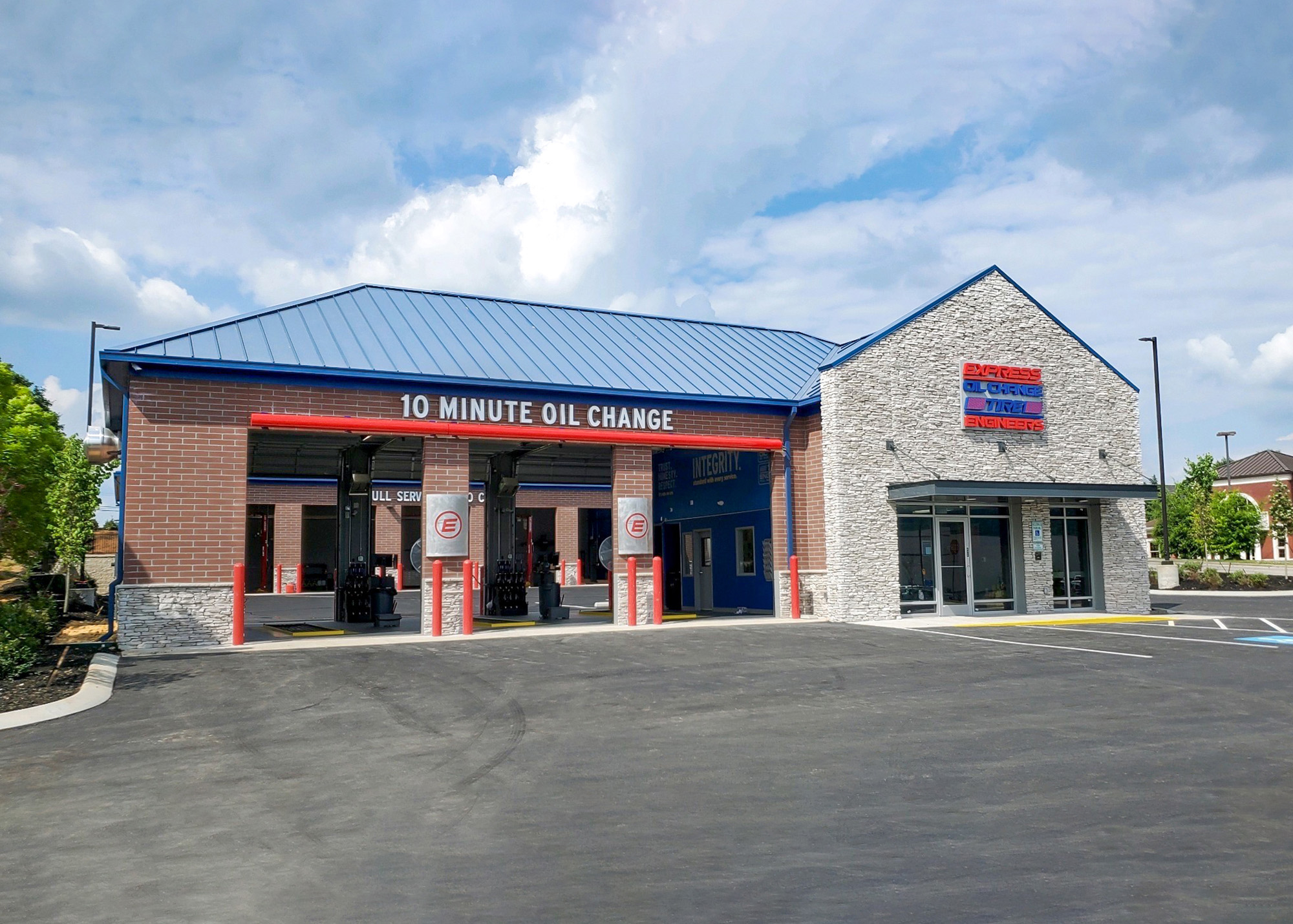 Express Oil Change & Tire Engineers at Ooltewah, TN - Ooltewah Crossing