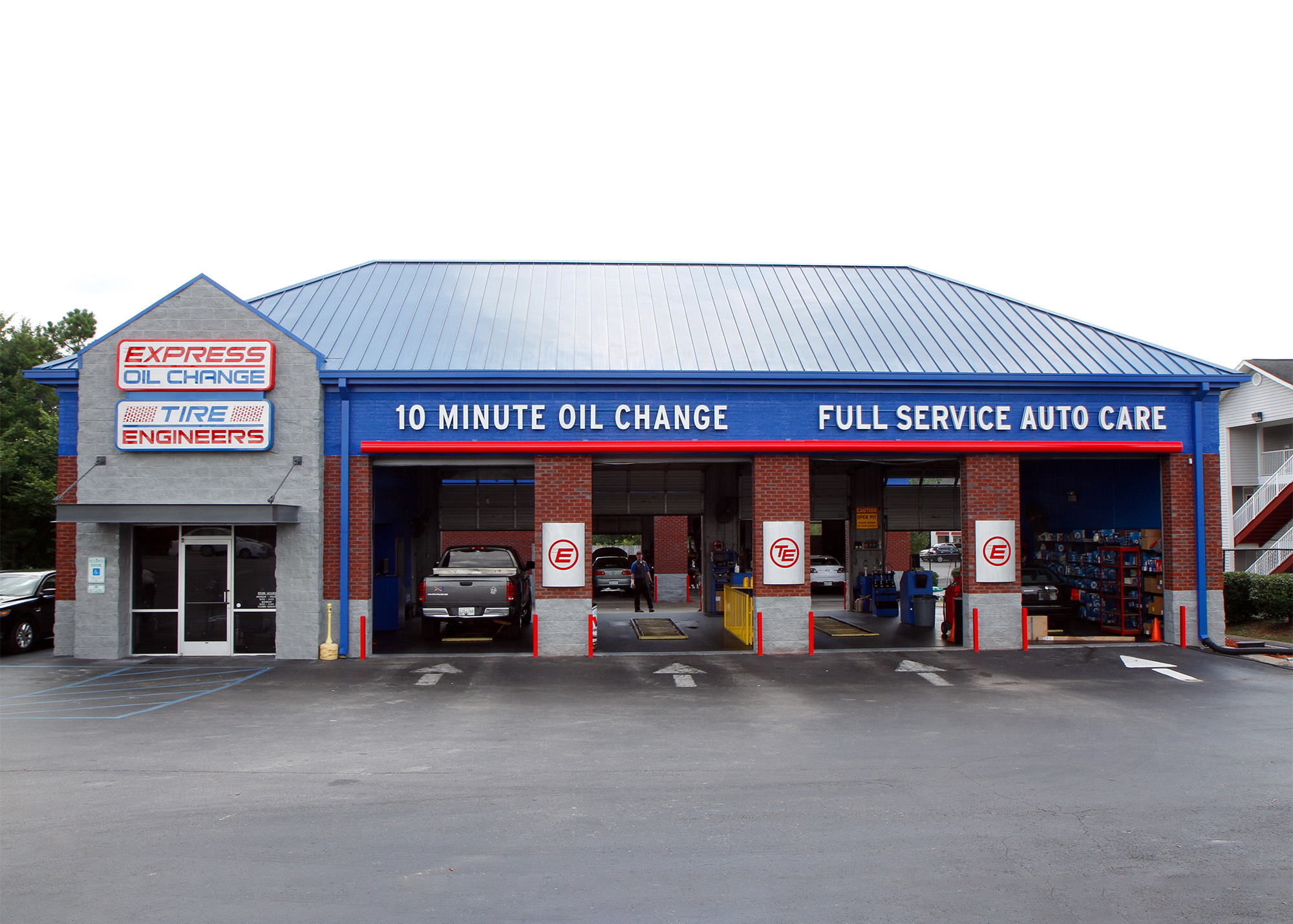 Express Oil Change & Tire Engineers at Chattanooga, TN - Gunbarrel Road