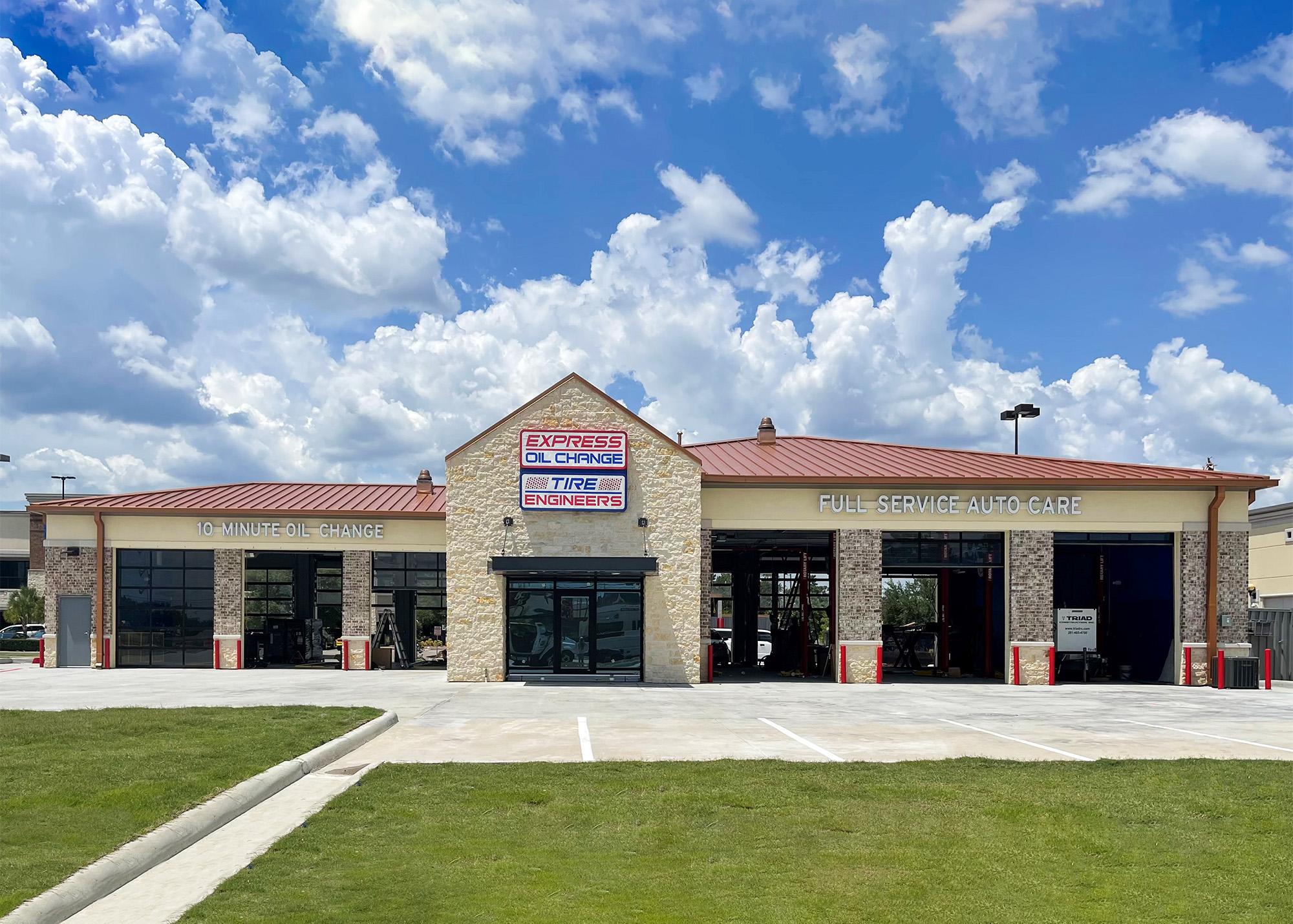 Express Oil Change & Tire Engineers at Humble, TX - Park Lakes