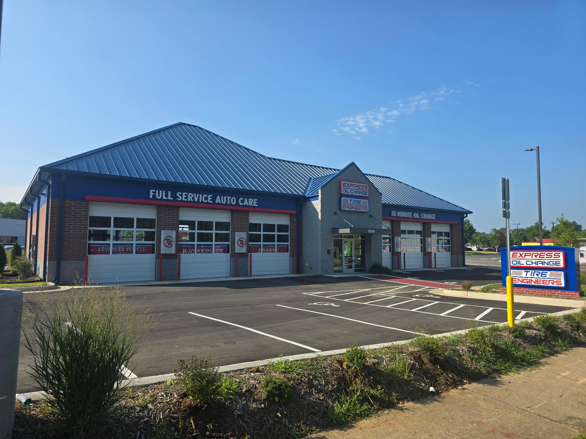 Express Oil Change & Tire Engineers at Rock Hill, SC - Cherry Road Crossing