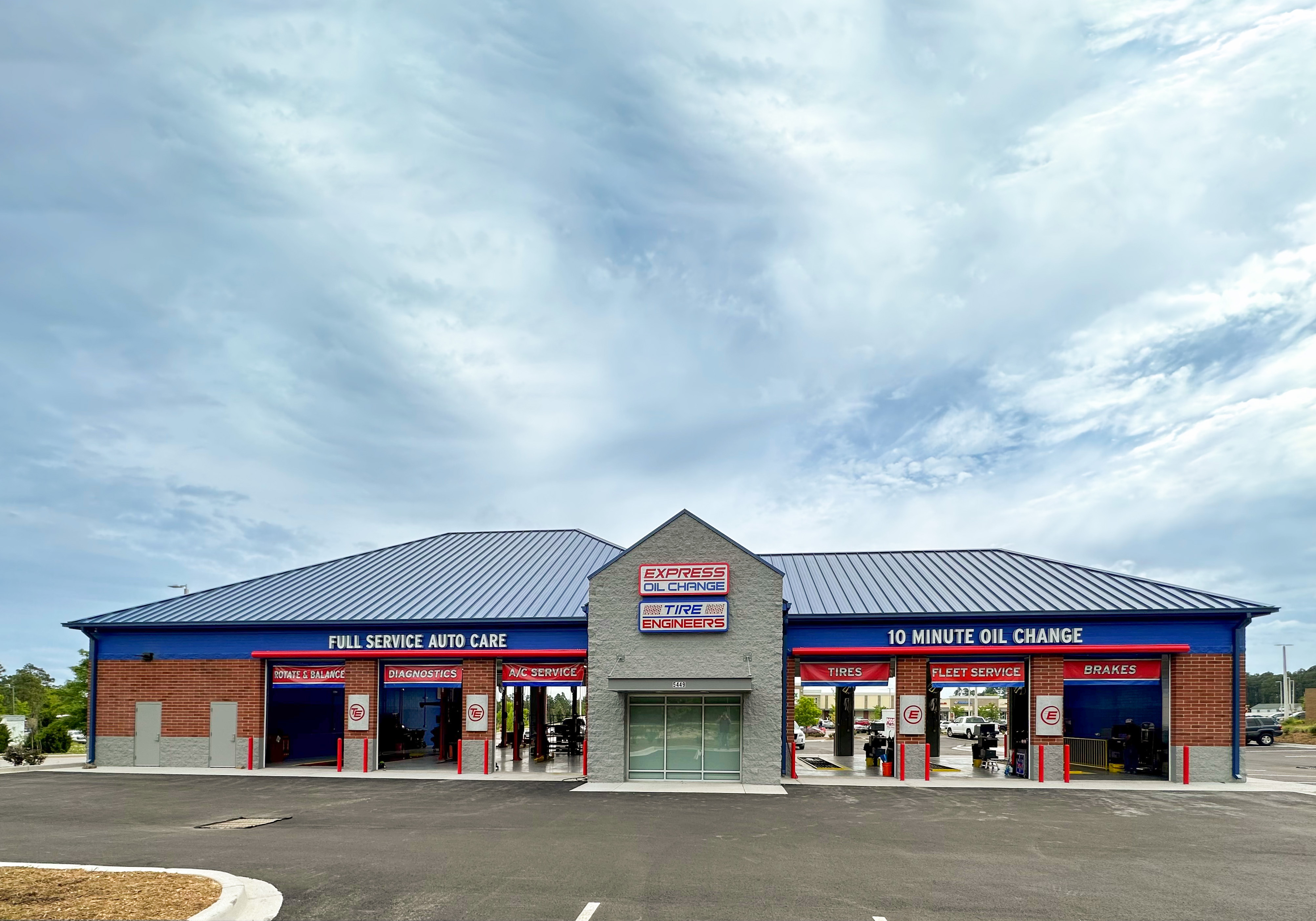 Express Oil Change & Tire Engineers at Lexington, SC - Red Bank