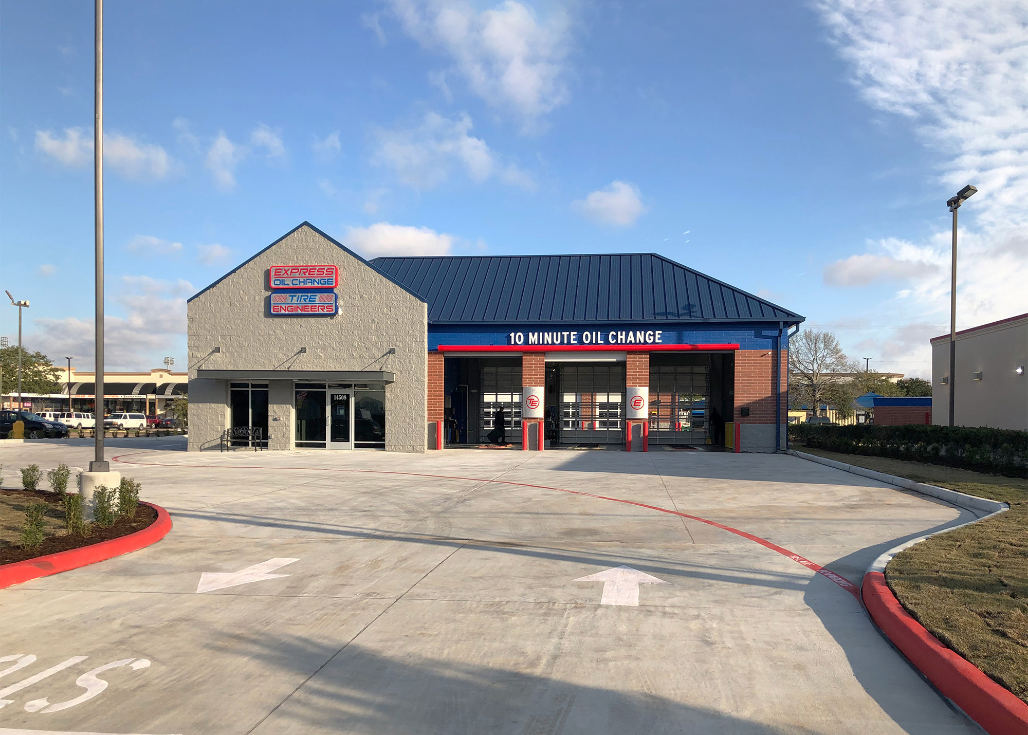Express Oil Change & Tire Engineers at Houston, TX - Memorial