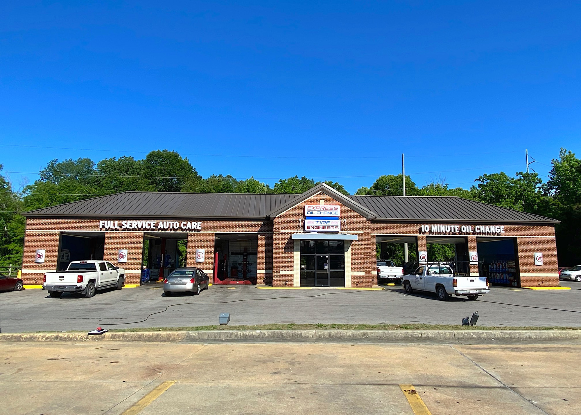 Express Oil Change & Tire Engineers at Moody, AL - The Village