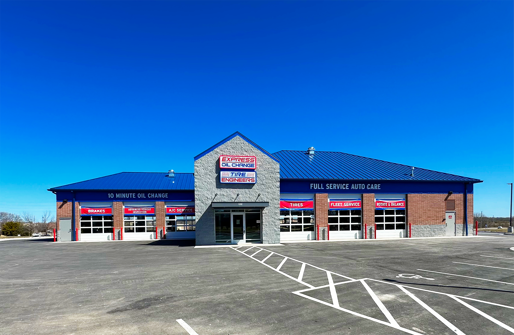 Express Oil Change & Tire Engineers at Lee's Summit, MO - Raintree